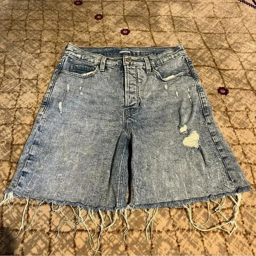 OLD NAVY Sky-Hi Short 6 Extra High Rise Button Fly Medium Distressed Cutoffs